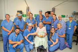 Newark Hospital Theatres team surprised a Claypole patient with cake