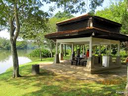 You can take pictures when you go there by car, bicycle or electric car. This And That Now And Then Taman Wetland Putrajaya Birthday Bbq The Lake