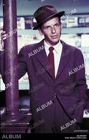 FRANK SINATRA en SIEMPRE TÚ Y YO, 1954 (YOUNG AT HEART), dirigida por  GORDON DOUGLAS. Copyright WARNER BROTHERS. - Album alb298309