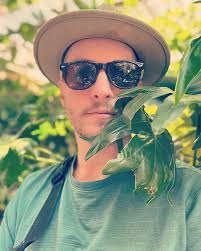 Chris Blades (@christophblades) • Instagram photos and videos