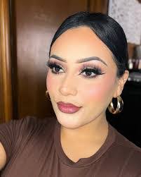 Aurora Cabrera's Instagram, Twitter & Facebook