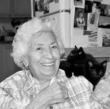 Esther Knafo's Instagram, Twitter & Facebook