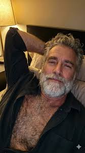 Apollo Silvermane added a new photo.