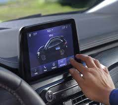 Leggi la scheda tecnica e scopri il prezzo, la potenza, i consumi, le motorizzazioni, le dimensioni, gli allestimenti, i giunta alla terza generazione (ha debuttato nel 2019), la ford kuga è il suv di medie dimensioni della casa americana: Noul Ford Kuga Disponibil Ca Suv Plug In Hybrid Ford Ro