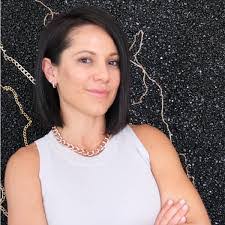 Tabitha Neal's Instagram, Twitter & Facebook