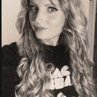 Chloe Grainger's Instagram, Twitter & Facebook