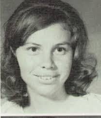 Michelle Bretz's Instagram, Twitter & Facebook