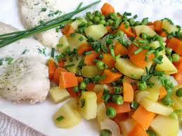 Filets De Poulet Et Leur Jardiniere De Legumes Filet Poulet Poulet Jardiniere Legumes