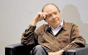 Ha destacado en sus tres vertientes de periodista, escritor e historiador. La Persistencia De Hector Aguilar Camin