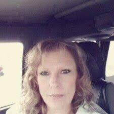 Michelle Minix's Instagram, Twitter & Facebook