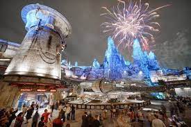 Pin By You Re Stuck With Me Skyguy On Star Wars Disney Star Wars Star Wars Galaxies Disneyland Park
