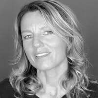 2100+ "Beatriz (bea)" profiles