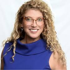 Sarah Gillian's Instagram, Twitter & Facebook