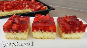 Wer will feinen kuchen backen, der muss haben 7 sachen: Erdbeerschnitten Ohne Backen Auf Die Schnelle Art Youtube