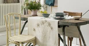 linge de table tuto pour coudre et broder un chemin de table en lin coudre et broder chemin de table lin chemin de table