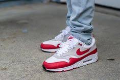 Nike Air Max 90 1 University Red On Feet Sneaker Review Nike Air Max Air Max Nike Shoes Air Max