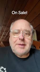 Darin Batchelder's Instagram, Twitter & Facebook