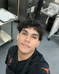 Instagram video by Adriano Suarez • Dec 25, 2023 at 12:51 AM