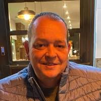 60+ 'Stoops' profiles