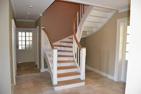 Finde bei uns deine traumwohnung in der umgebung sowie spannende infos rund um das thema wohnungssuche und mietwohnungen. Holztreppen Aus Meisterhand Vom Tischler