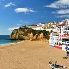 De populaire streek algarve ligt in het zonovergoten meest zuidelijke deel van portugal. Der Beste Strand In Portugal Die 10 Besten Strande