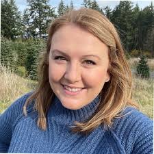 Shannon Evers's Instagram, Twitter & Facebook