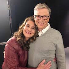 But if he were to split his fortune in. No Yachts Or Lamborghinis Bill Gates The Worlds Most Frugal Billionaire Proudly Wears A 10 Watch But When He Does Splurge Its On These Three Things Luxurylaunches