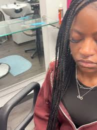 Protective Style Season is HERE ✨, Knotless braids that are neat, painless,  and last for WEEKS!, These are perfect for vacation, the gym, or just  living your soft life without worrying about your hair ...