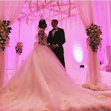 1 luglio 2021 (modifica il 1. Olympic Gold Medalist Shaunae Miller And Her New Husband Maciel Uibo At Their Wedding Celebration In The Bahamas Co Celebrity Weddings Wedding Wedding Dresses