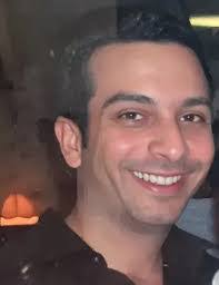 Jay Hanks's Instagram, Twitter & Facebook