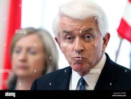 Hillary thomas hi-res stock photography and images