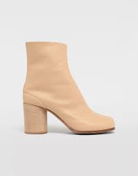 To help you find the best fitting boot for you, use the below chart to see how. Maison Margiela Tabi Calfskin Boots Women Maison Margiela Store