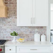 Selbstklebende folien oder spritzschutz aus glas. Red Brick Kitchen Backsplash Design Ideas