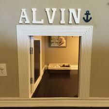 Built In Dog House Under The Staircase Doggy Bedroom Dog Rooms Dog House Diy Dog Bedroom