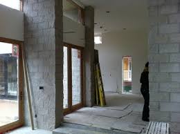 Is it just me or every time i see a gorgeous modern house i think how classy and beautiful. Weststandard Ground Face Block Vs Split Face Block