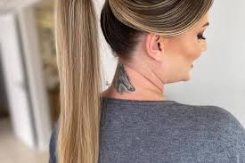 Mary Sant Ana Penteados