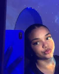 Lia Sanchez's Instagram, Twitter & Facebook