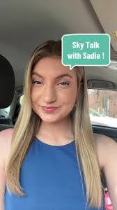 Rebecca Lauderdale's Instagram, Twitter & Facebook