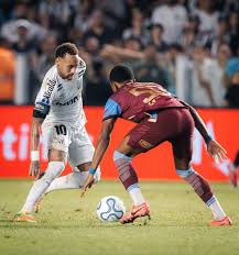 Santos vence Macar&aacute; de virada e abre vantagem nas oitavas da Sul-Americana