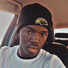 hey guys help me with this. I have beaten Godrick, renalla and Radahn  already but cannot proceed through this door. Also i cant even teleport to  the grace at Roundtable hold since