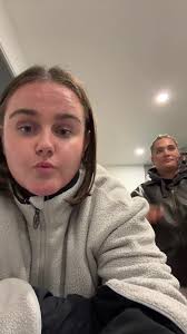 Lilli McLean (@yamumschesthairhehe)