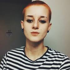 Connie Morris (@connie_hexagon)