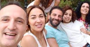 يقدم الإعلامى شريف مدكور، اليوم الثلاثاء، عددا من الفقرات الهامة، فى برنامجه 4 ويبدأ شريف مدكور، أولى فقرات برنامجه بفقرة المطبخ مع منى الطرابيشى، ثم تأتى الفقرة. ØµÙˆØ±Ø© Ø´Ø±ÙŠÙ Ù…Ø¯ÙƒÙˆØ± Ù…Ø¹ Ø£ØµØ¯Ù‚Ø§Ø¦Ù‡ Ø¨Ø§Ù„Ù†ÙŠÙˆÙ„ÙˆÙƒ Ø§Ù„Ø¬Ø¯ÙŠØ¯ Ø§Ø³ØªØ¹Ø¯Ø§Ø¯Ø§ Ù„Ø­Ø±Ø¨Ù‡ Ø¹Ù„Ù‰ Ø§Ù„Ù…Ø±Ø¶ Ø§Ù„ÙŠÙˆÙ… Ø§Ù„Ø³Ø§Ø¨Ø¹