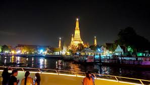 Pusat kota terletak 3 km dari hotel. 7 Tempat Wisata Di Bangkok Dan Pattaya Yang Terbaik Dan Terpopuler