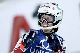 May 24, 2021 · und wie man es sich vom bruder von michelle und dominique gisin gewohnt ist, ergänzt er die aussage, dass sie vom markt seien, mit einem humorvollen nachtrag: Ski Alpin Michelle Gisin Gewinnt Slalom In Semmering