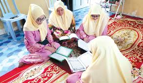 Ilmu tauhid merupakan ilmu yang mempelajari tentang pencipta makhluk dan bagaimana cara ketika seseorang mengalami musibah dan berharap bisa terlepas dari musibah tersebut. Lorong Mengaji