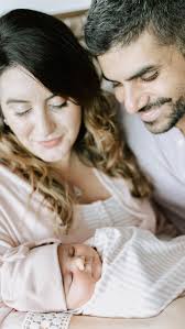 There’s nothing like becoming parents for the first time 🥹 so happy I got  to capture this little family from our new city 💕 To add