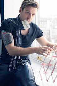 Actor ewan mcgregor recently won the best actor in a superhero movie award for his acclaimed mcgregor portrayed black mask/roman sionis in 2020's birds of prey, a villain who inspired the. Ewan Mcgregor Daily On Twitter Ewan S Arm Tattoo That S The Tweet