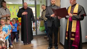 Jamestown church pastor dies of COVID-19 complications, diocese announces