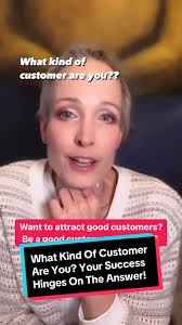 Social Retail w/ Staci Hall (@therealstacihall)